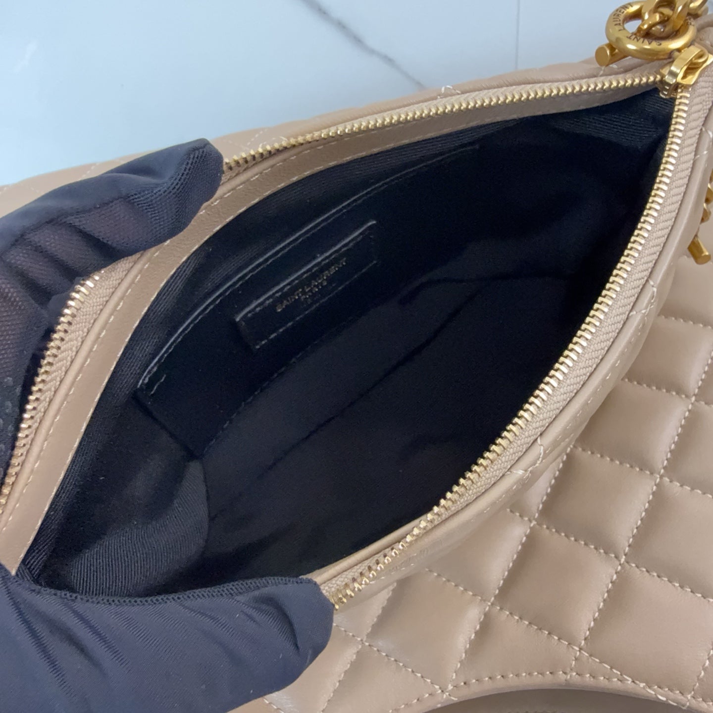 YSL ICARE Medium in quilted nappa