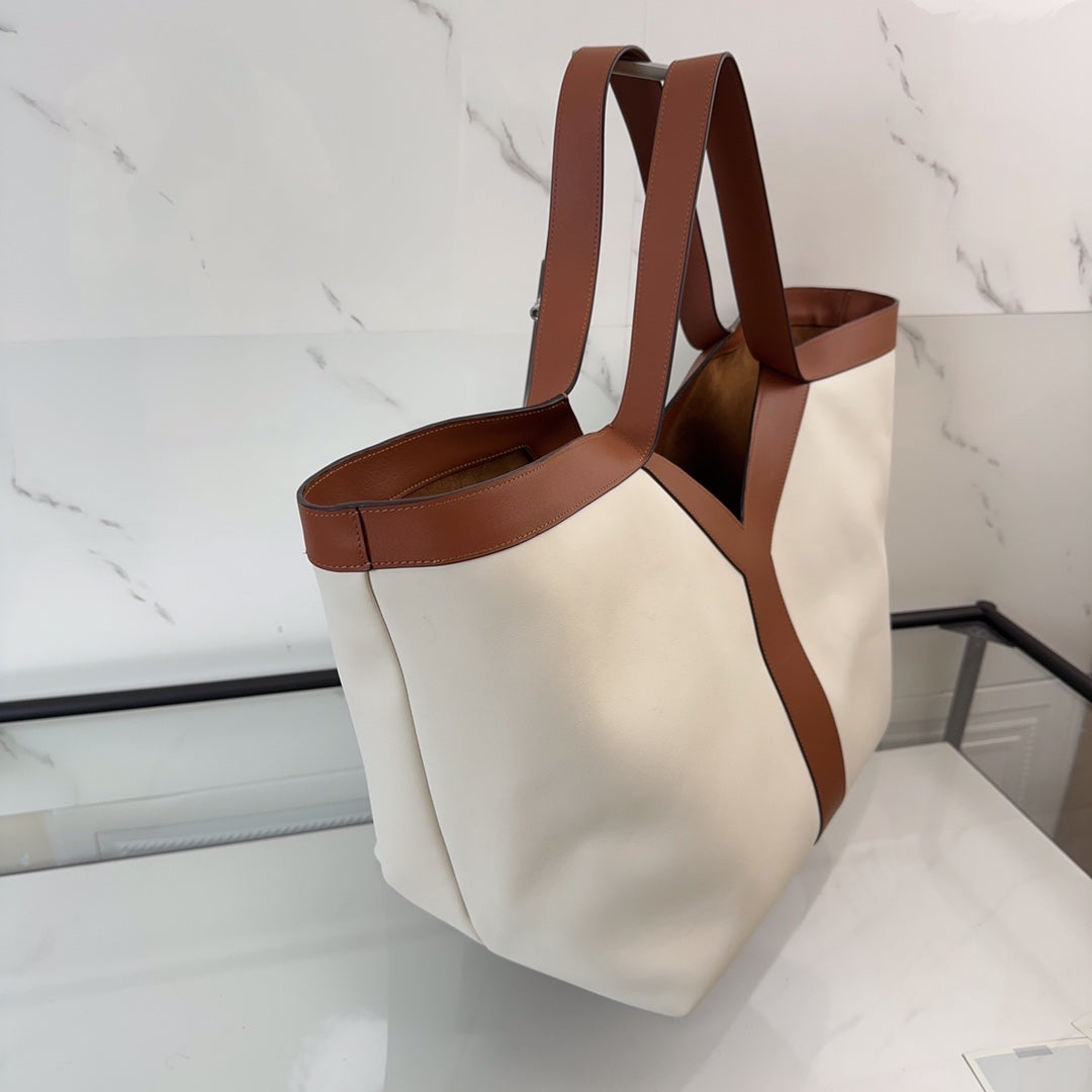 YSL Y TOTE IN LEATHER