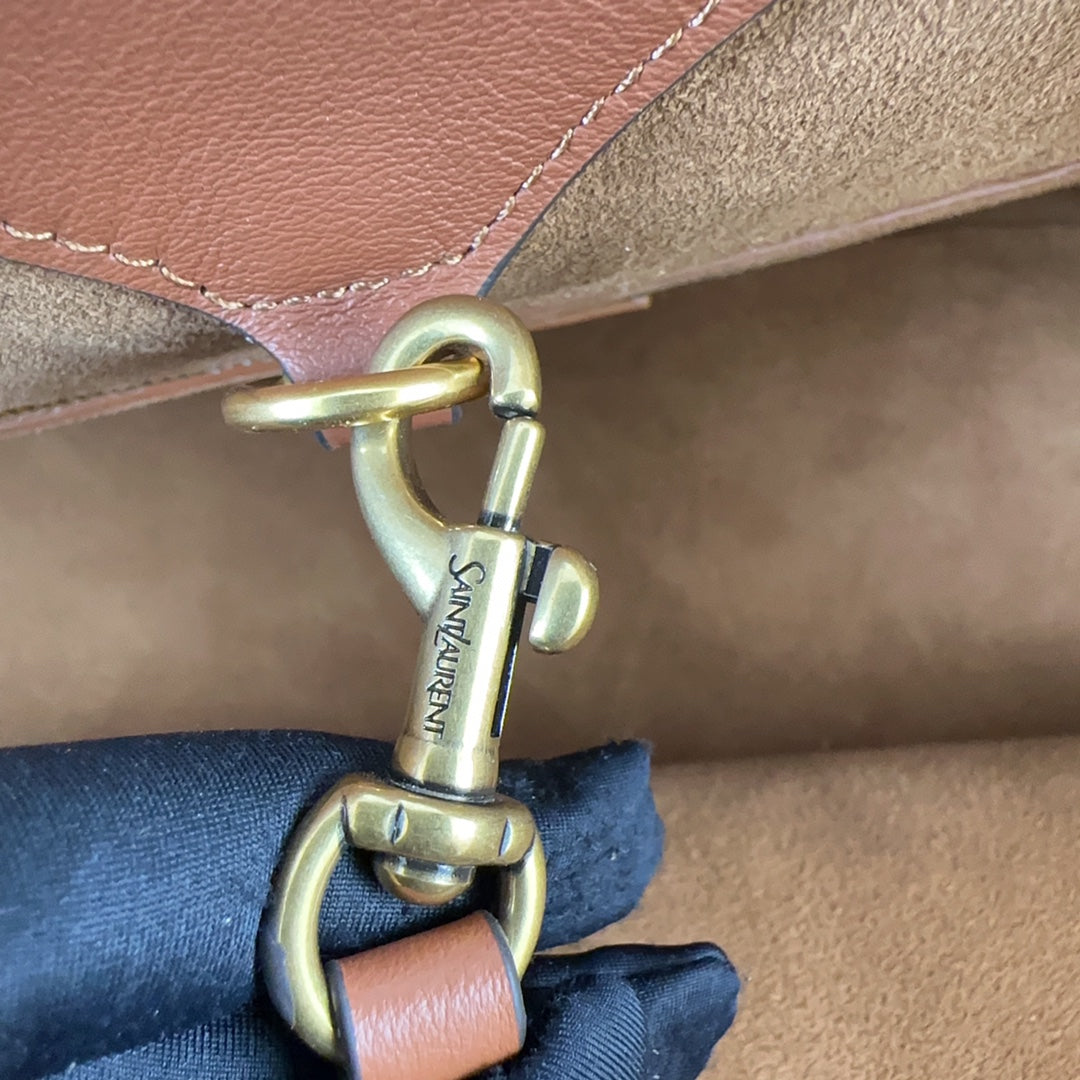 YSL Y TOTE IN LEATHER