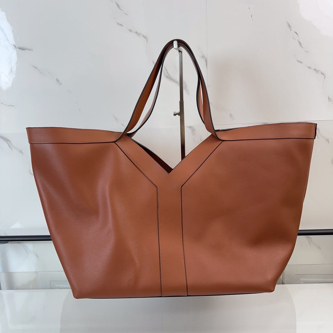 YSL Y TOTE IN LEATHER