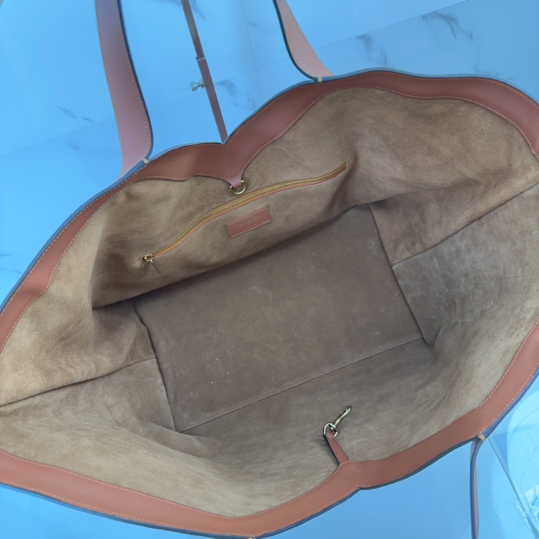 YSL Y TOTE IN LEATHER