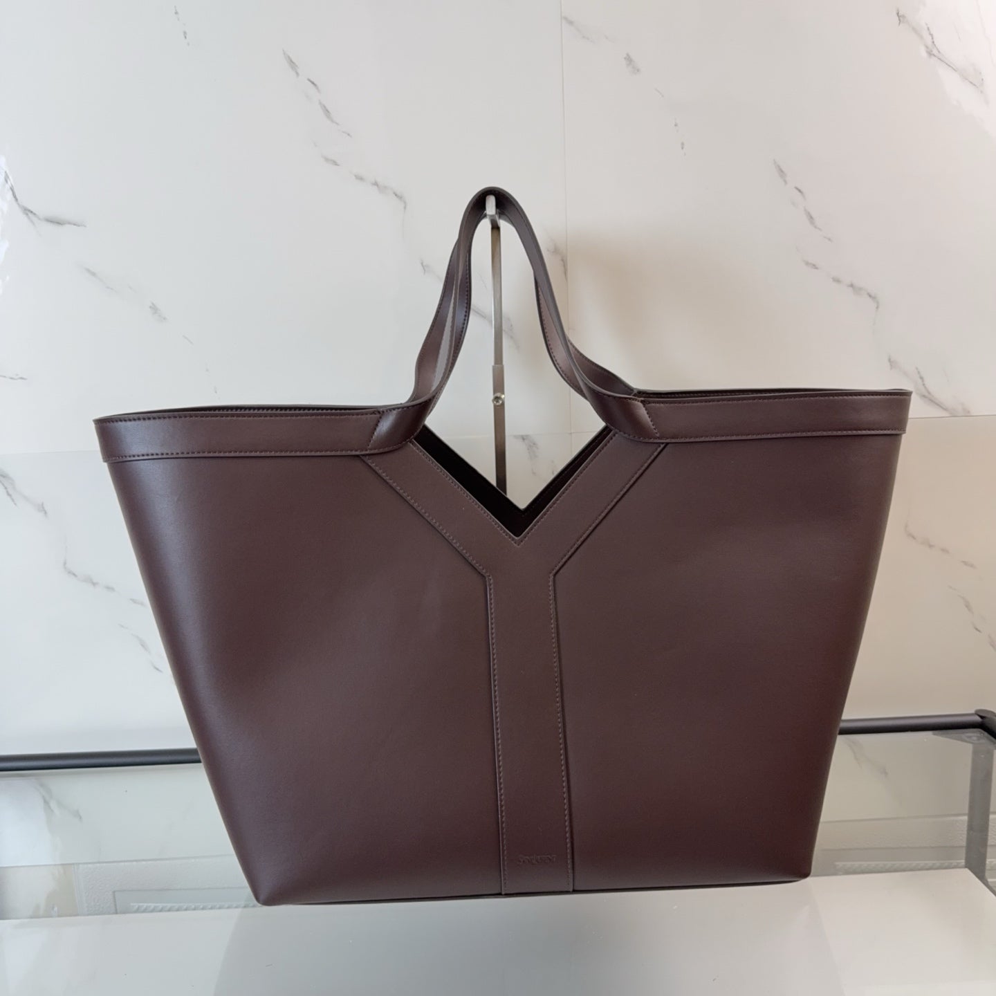 YSL Y TOTE IN LEATHER