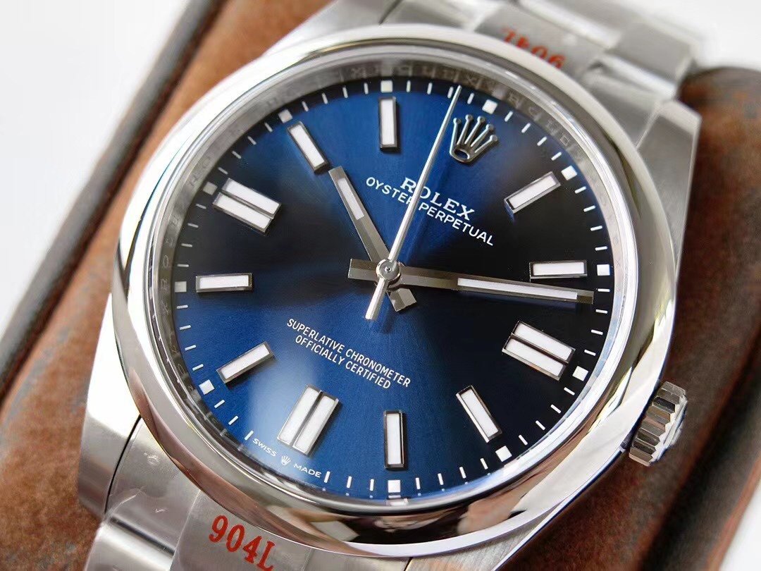 OYSTER PERPETUAL 41 STAINLESS STEEL BLUE DIAL